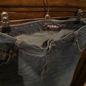Torrid jeans size 22 reg